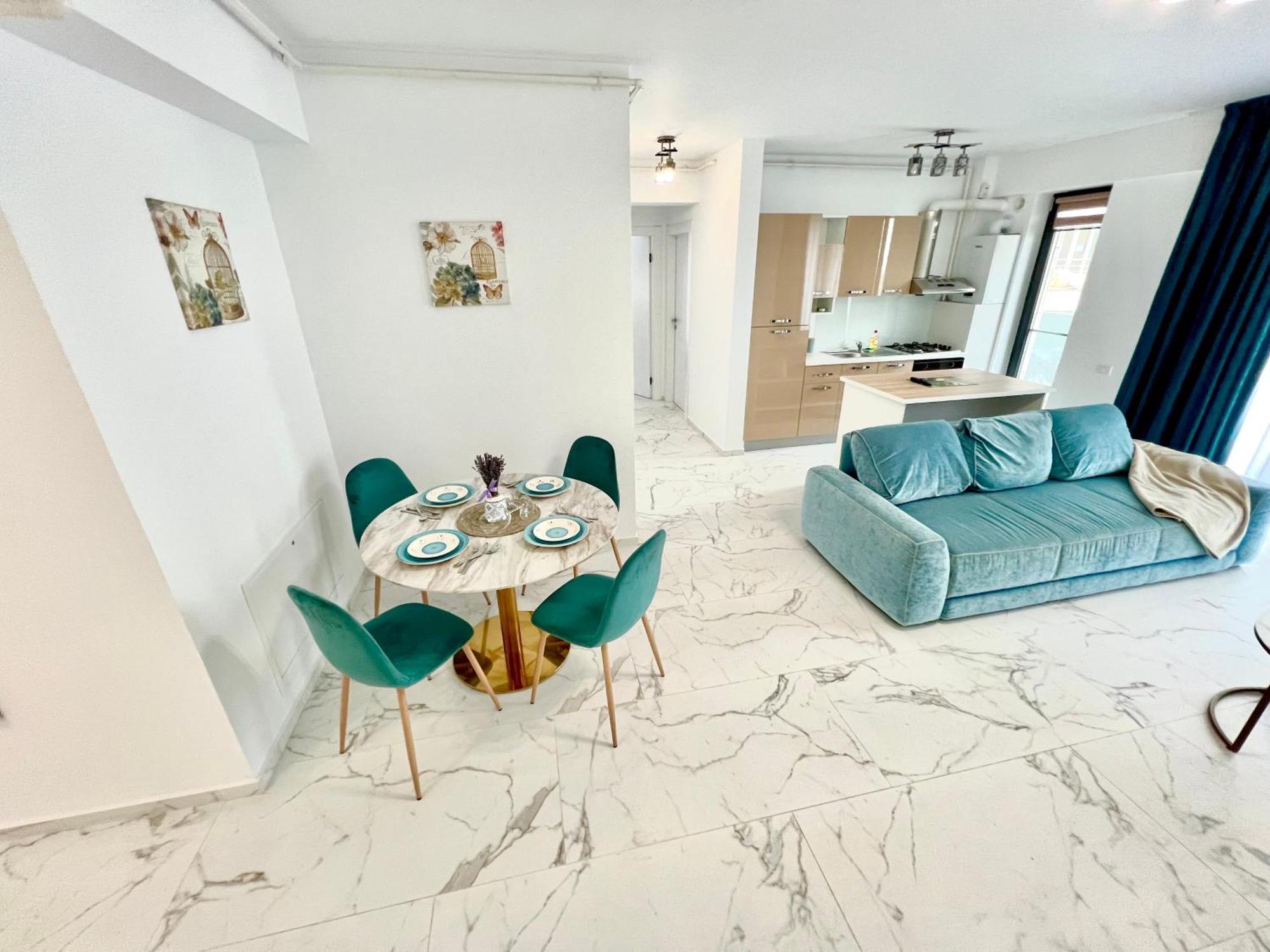 Luxury 2 Bed-room Apartament